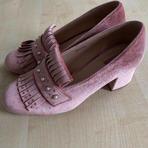 Pink Velvet Pumps with Pearl Accent Fringed